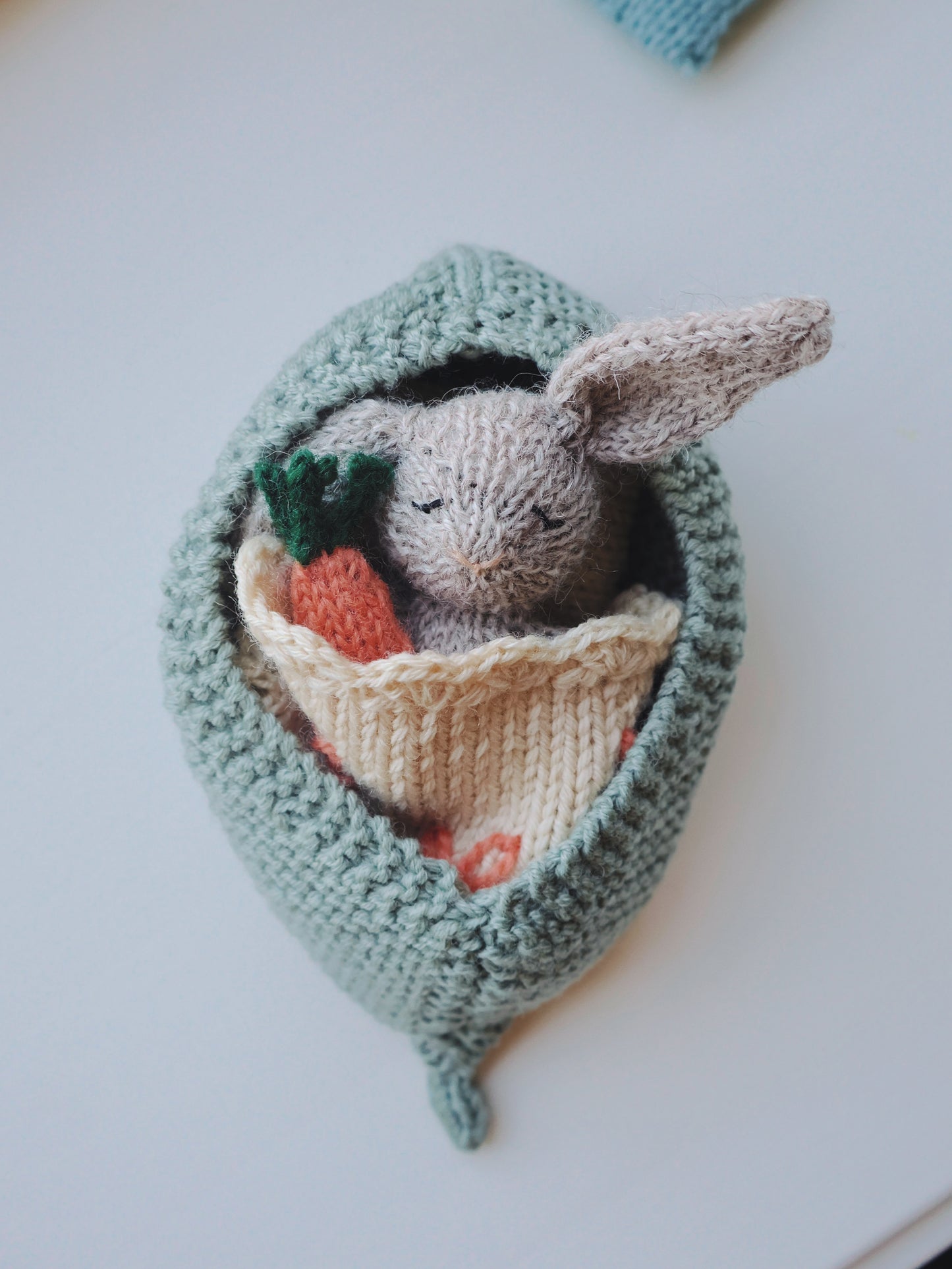 Berit the Bunny - norsk oppskrift / Norwegian pattern