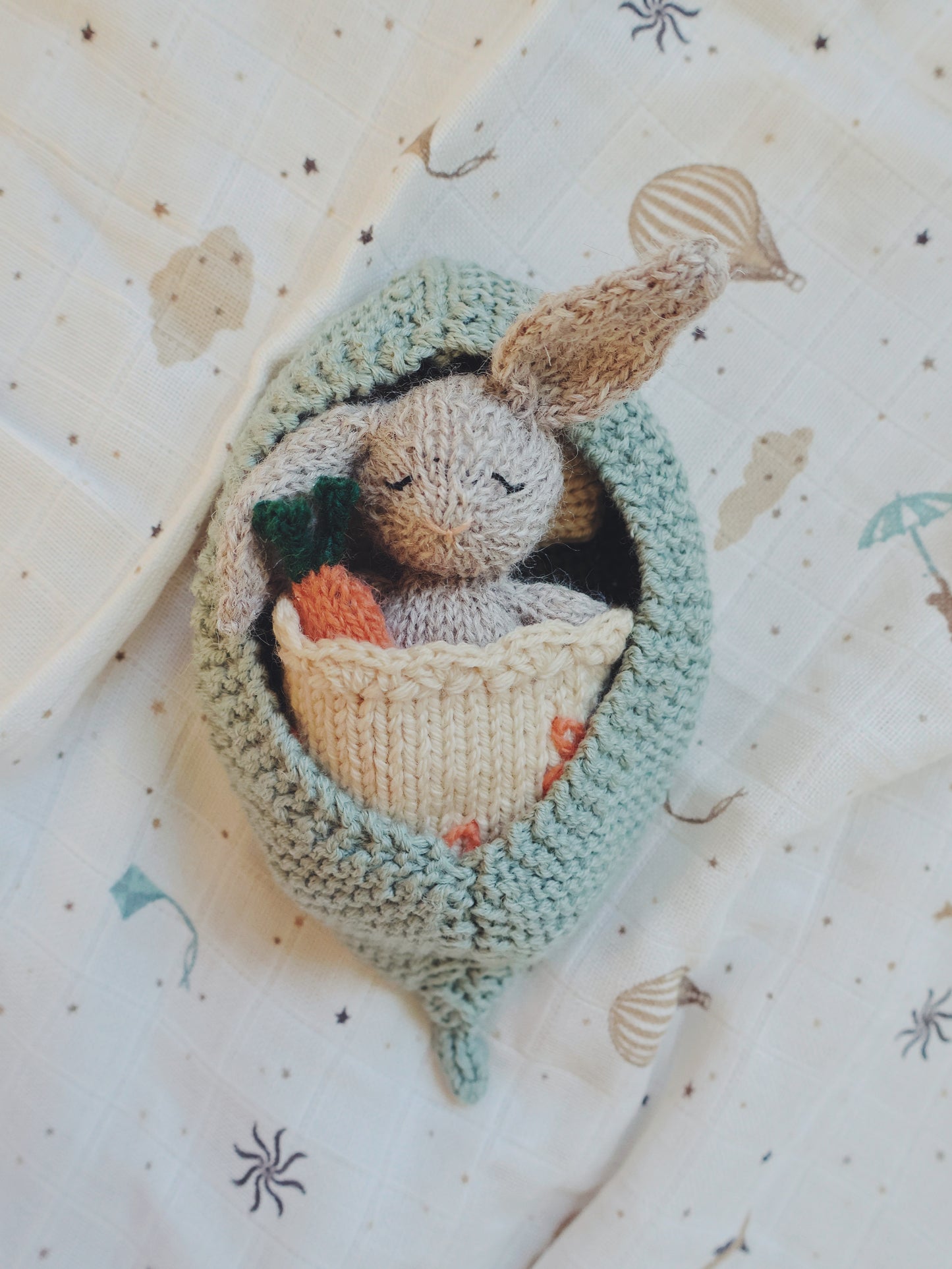 Berit the Bunny - norsk oppskrift / Norwegian pattern